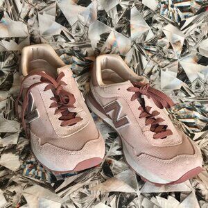 New Balance 515 Rose Gold Sneakers - Excellent condition - Size 7.5